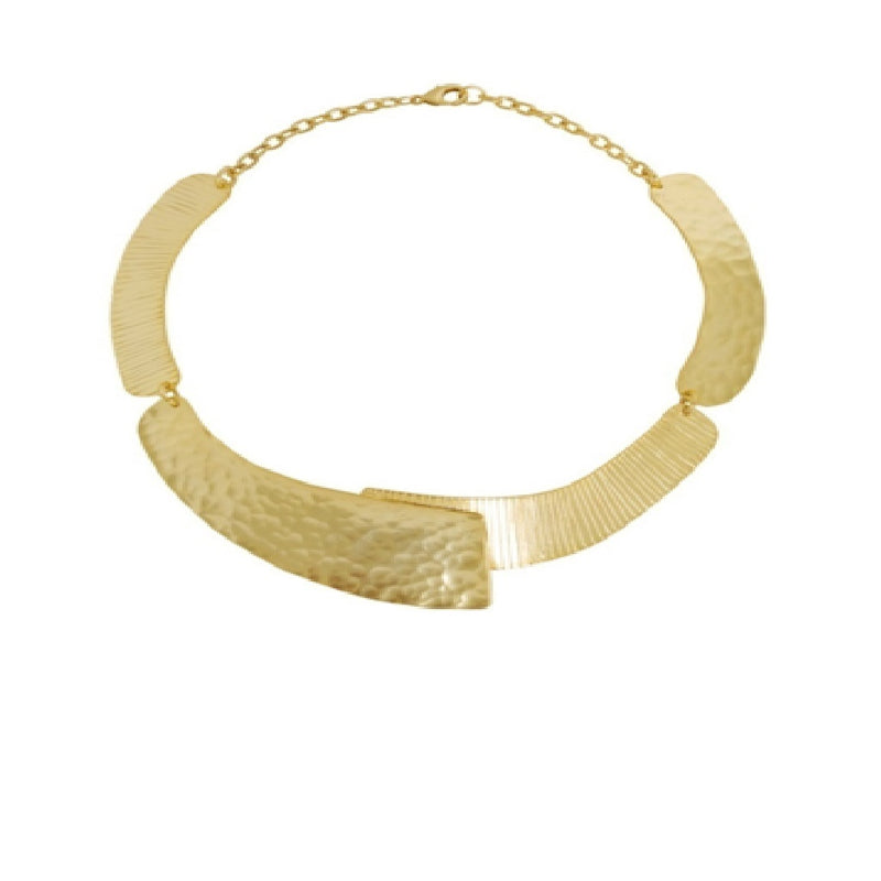 Karine Sultan overlap collar in antique goldtone - N64067.3