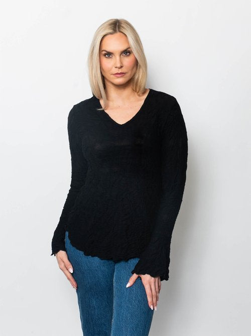 Snoskins Printed Dreamcatcher V-Neck Ruched Sleee Top 22672-F25