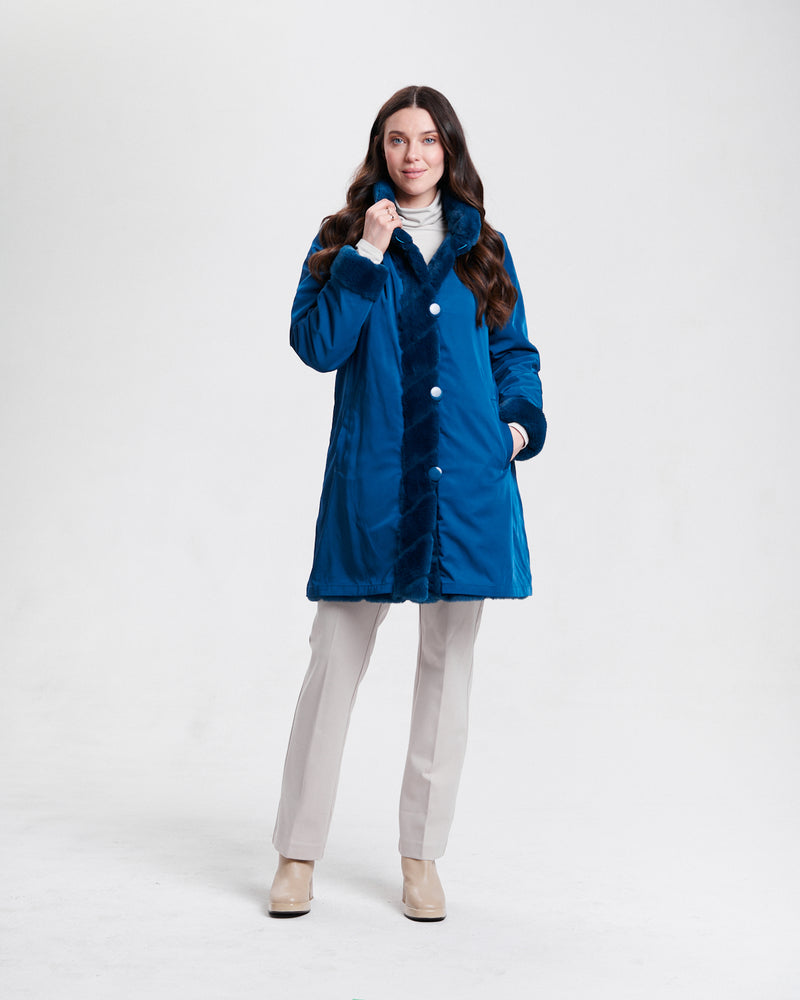 Nikki Jones Reversible faux fur coat with diagonal jacquard stitch 8129-376 F25, Ecru, Teal, Black