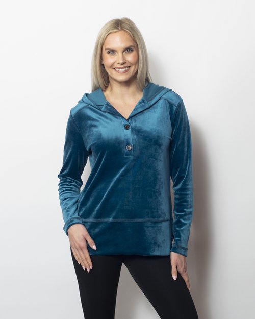 Snoskins Plush Microfleece V-Neck Pullover oversized fit, high low shaped hem Contrast Trim 82619-24F (Copy)