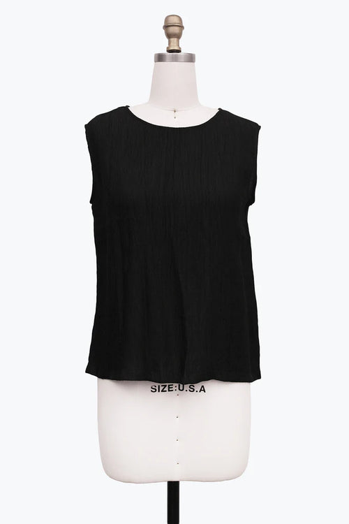 Damee 901T-BLK  CRINKLED SLEEVELESS JEWEL NECK TOP F25