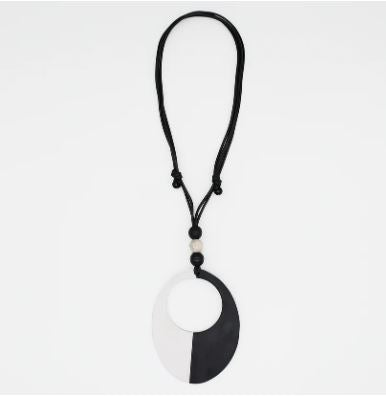 Sylca Oval Victoria Black White Pendant LS25N13 BLACK