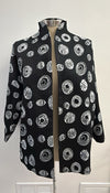 Grace Chuang short slim fit w/ multi circle prinT JB 1671