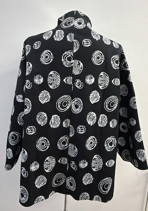 Grace Chuang short slim fit w/ multi circle prinT JB 1671