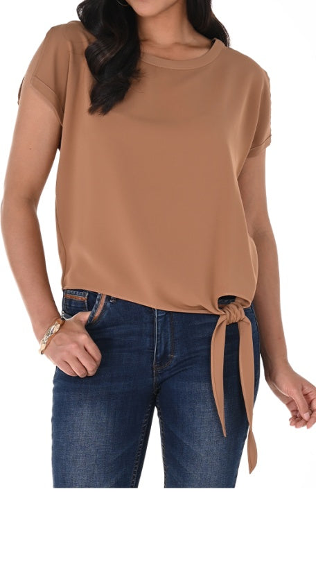 Frank Lyman Woven Top 181224