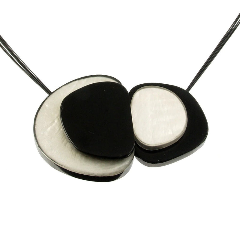 Front Magnetic Jewelry Necklace 4138-1